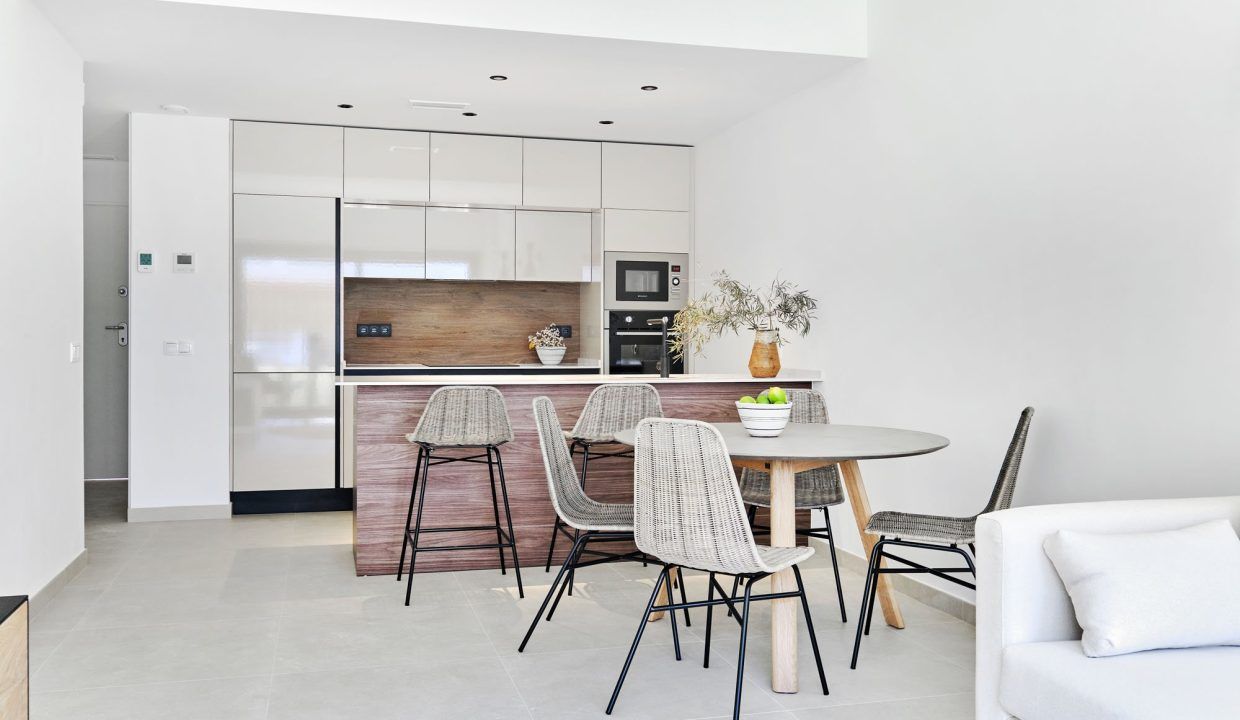 11891857-01-image-21