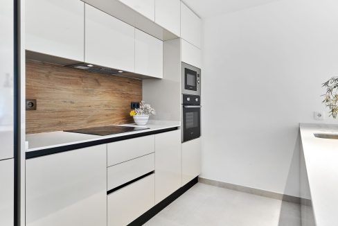 11891857-01-image-24