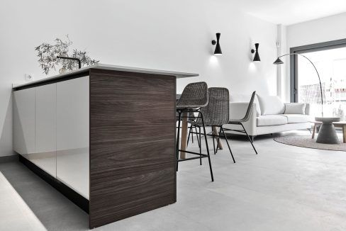 11891857-01-image-25