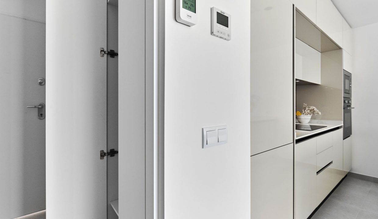 11891857-01-image-27