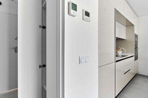 11891857-01-image-27