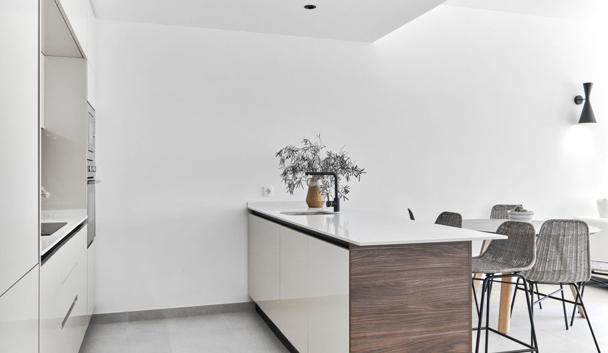 11891857-01-image-35