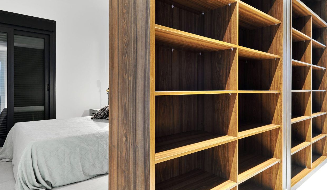 11891857-01-image-46