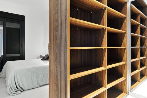 11891857-01-image-46