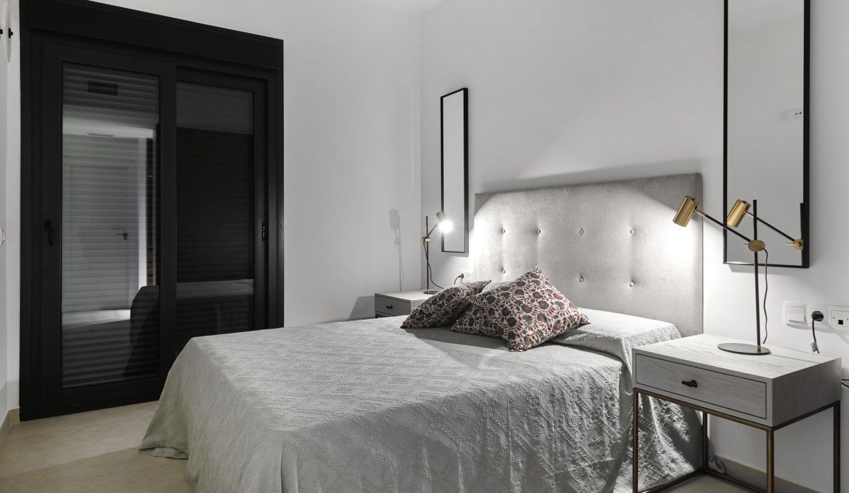 11891857-01-image-47