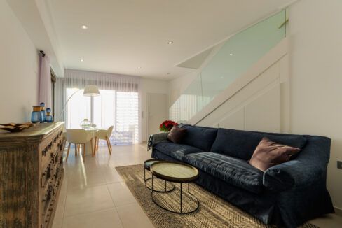 38832654-01-image-10