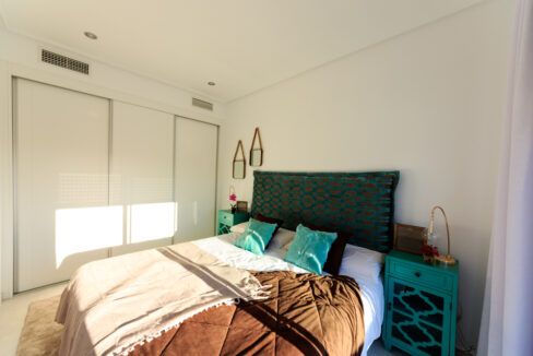 38832654-01-image-23