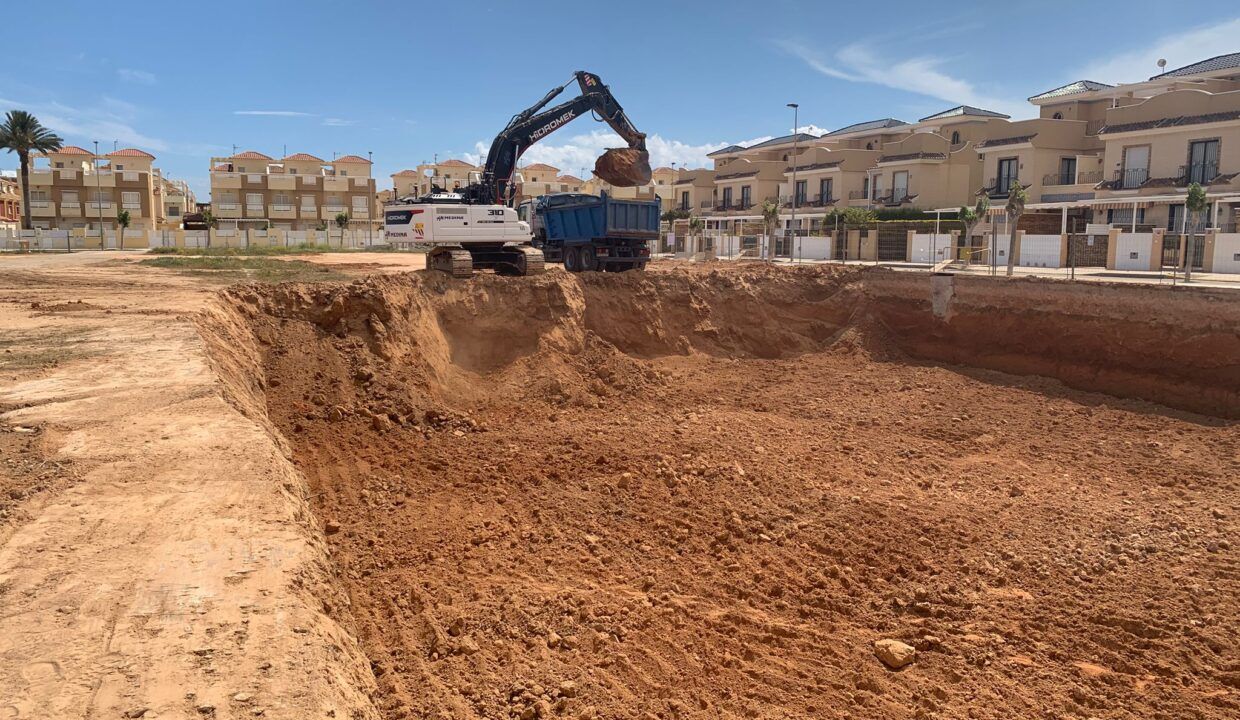 73811377-01-image-23