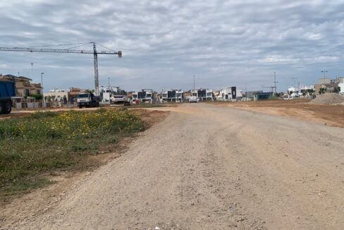 73811377-01-image-29