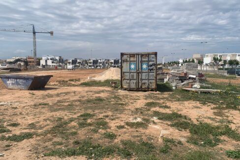 73811377-01-image-32