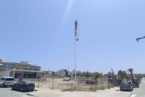 64010793-01-image-33