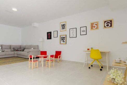 98961819-01-image-12