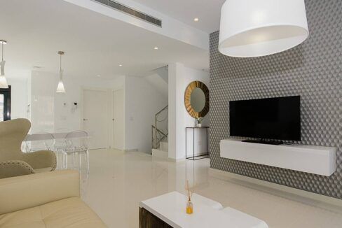 98961819-01-image-2