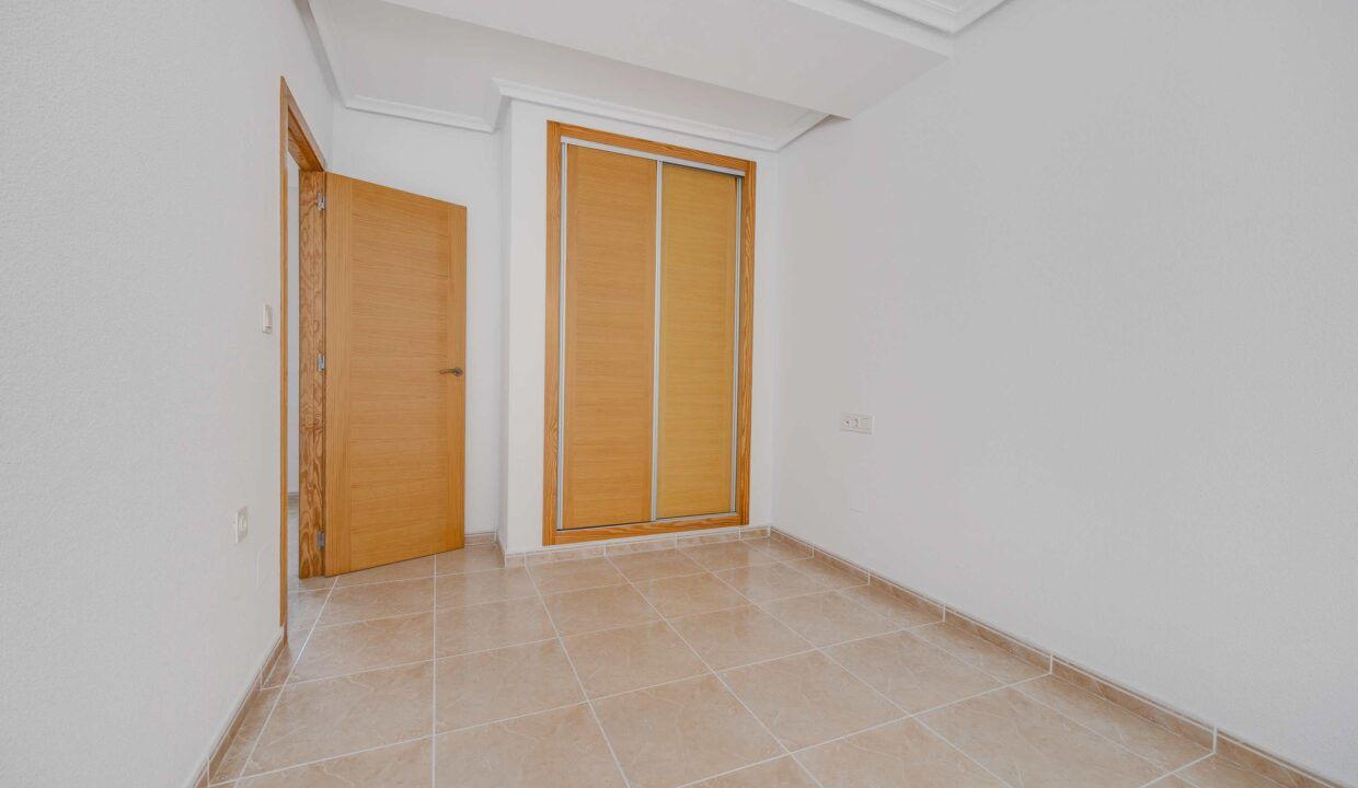 60846833-01-image-40